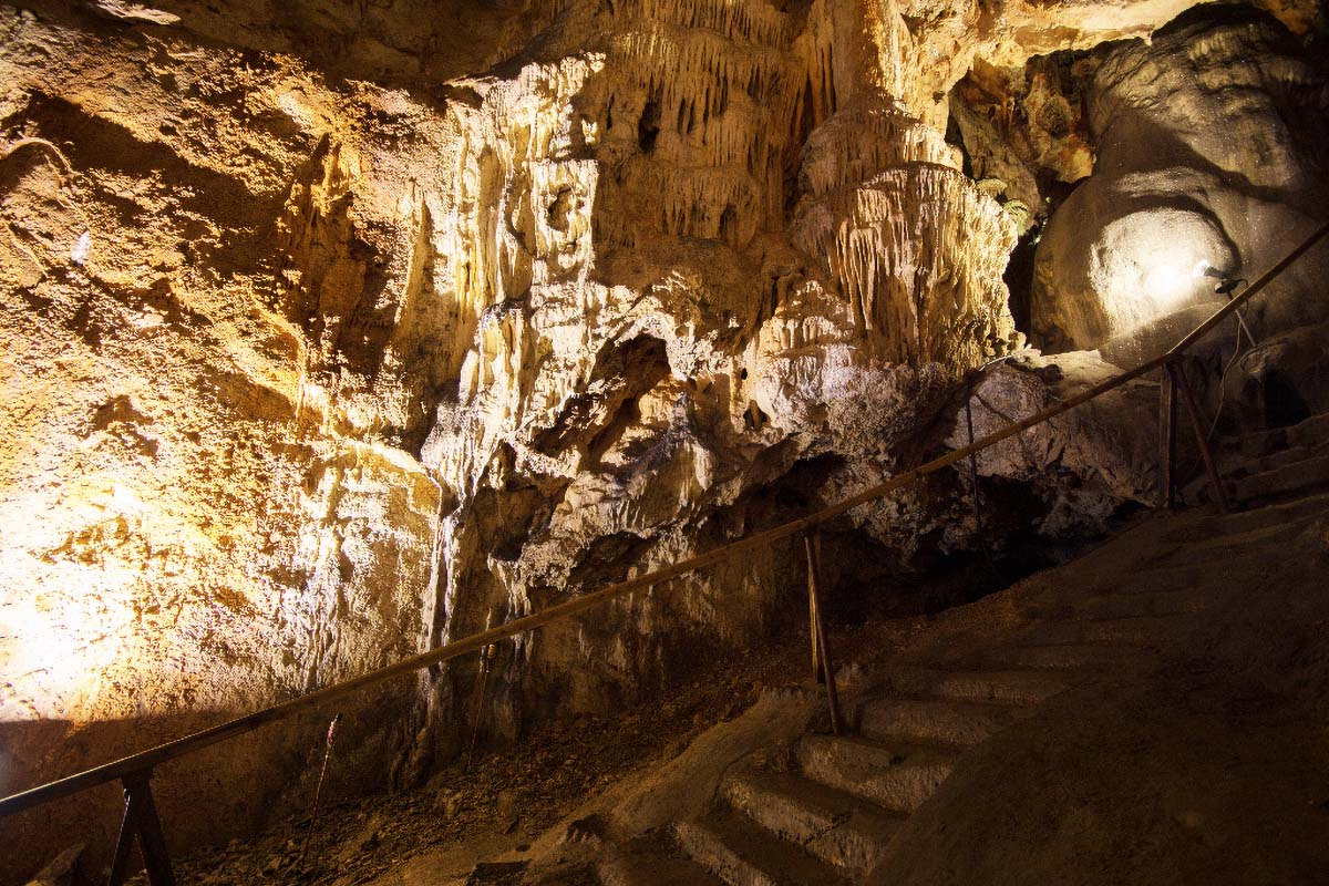 186 LIKA 20. 09 2016